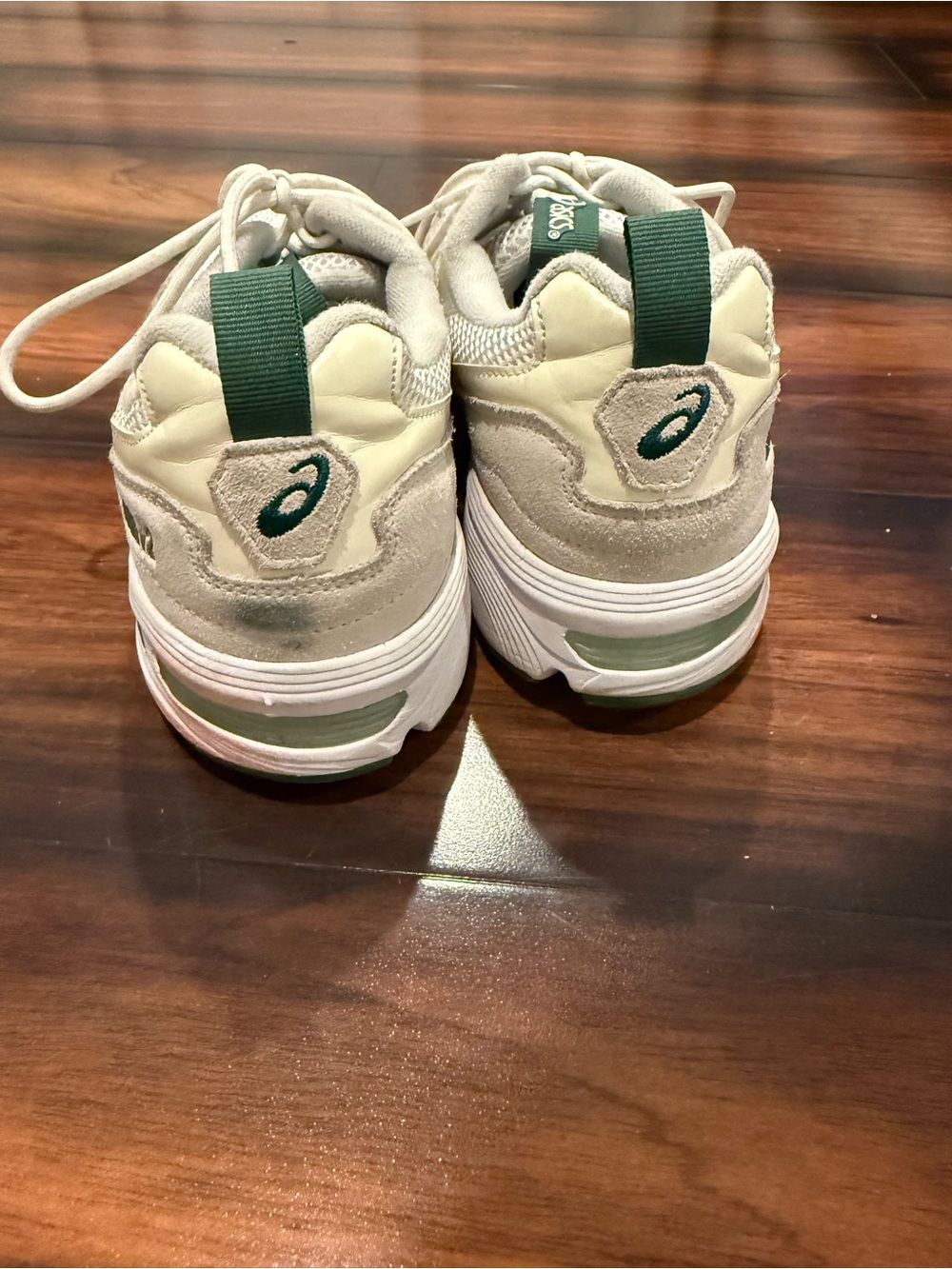 Asics Beige Sneakers with Pale Yellow Accents and Green Details - Picture 3 of 3